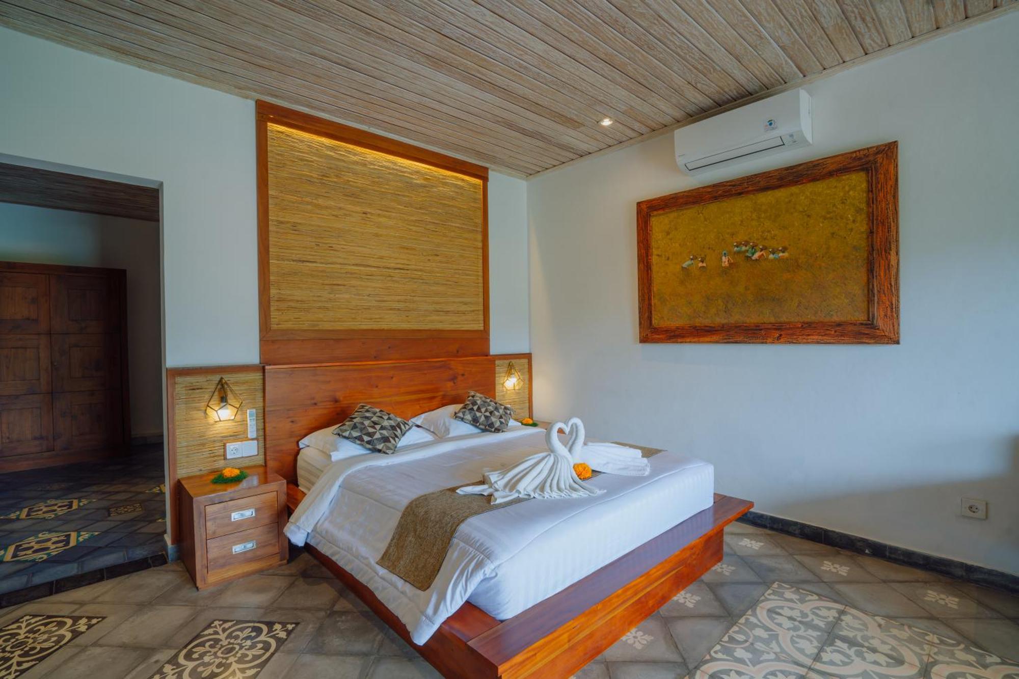 Deluxe Double Room 4