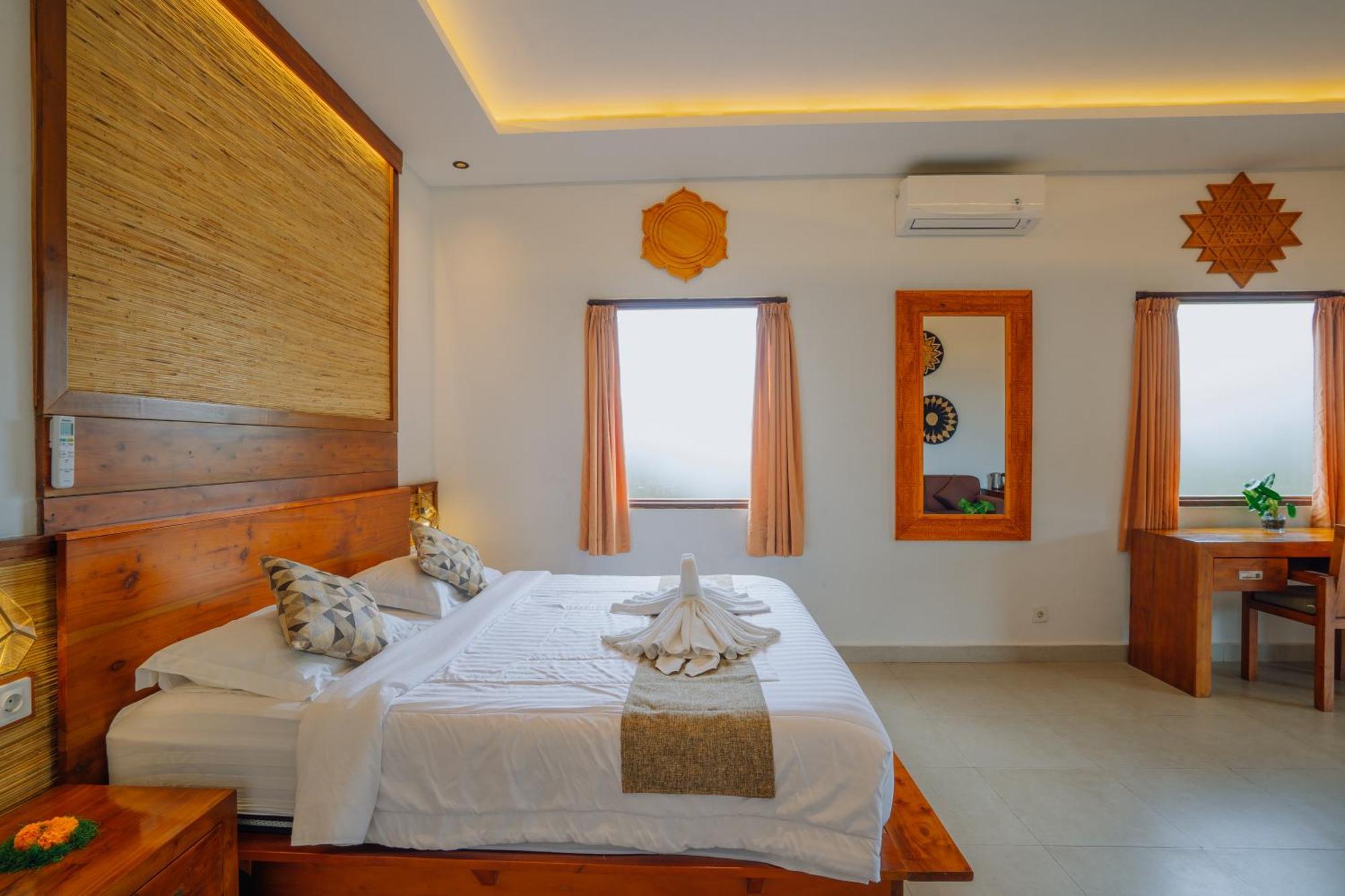 Deluxe Double Room 7
