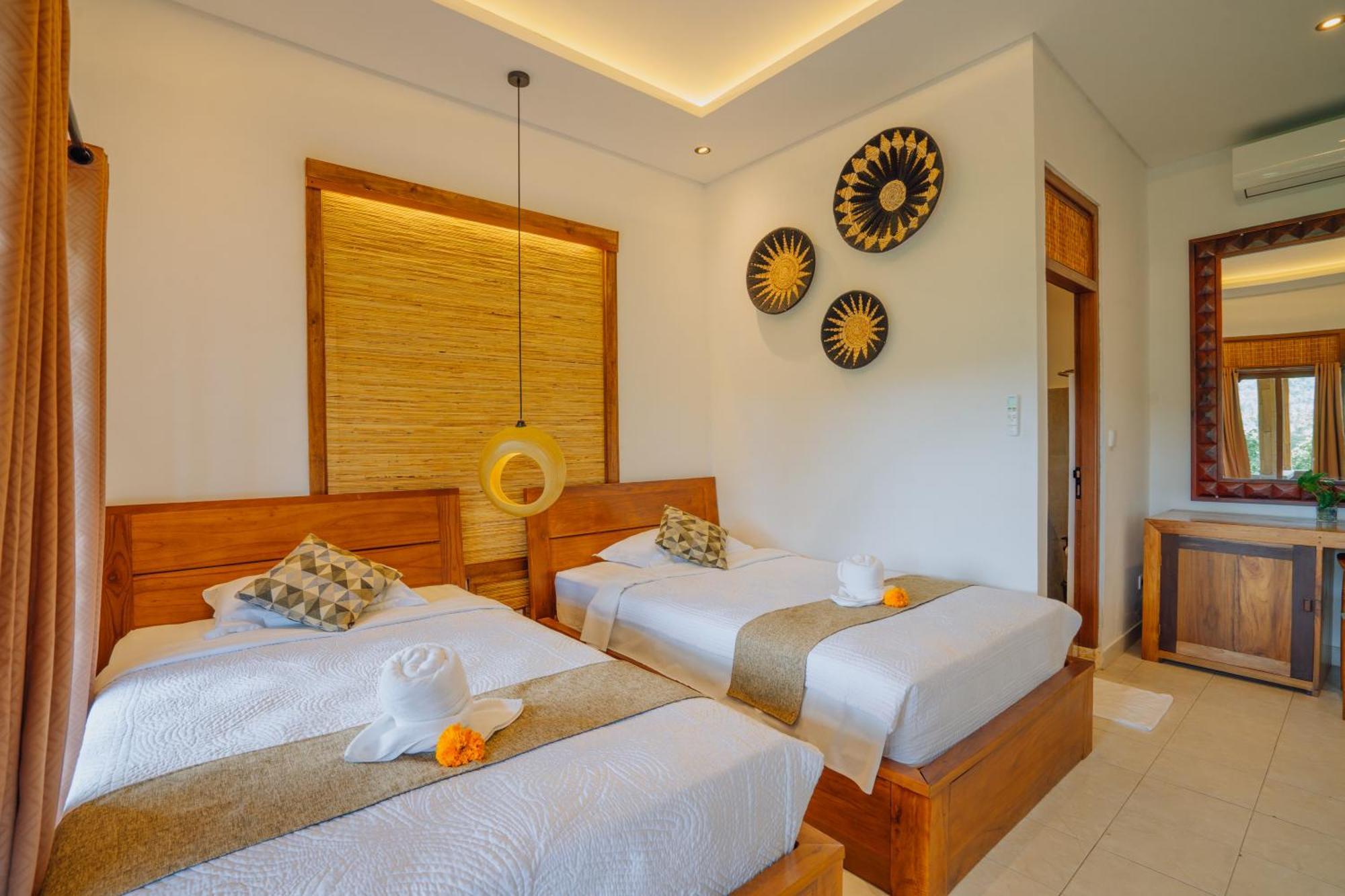 Deluxe Family Room