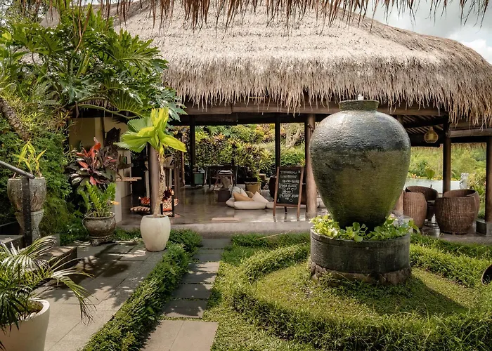 Surya Shanti Villa SidemenVilla